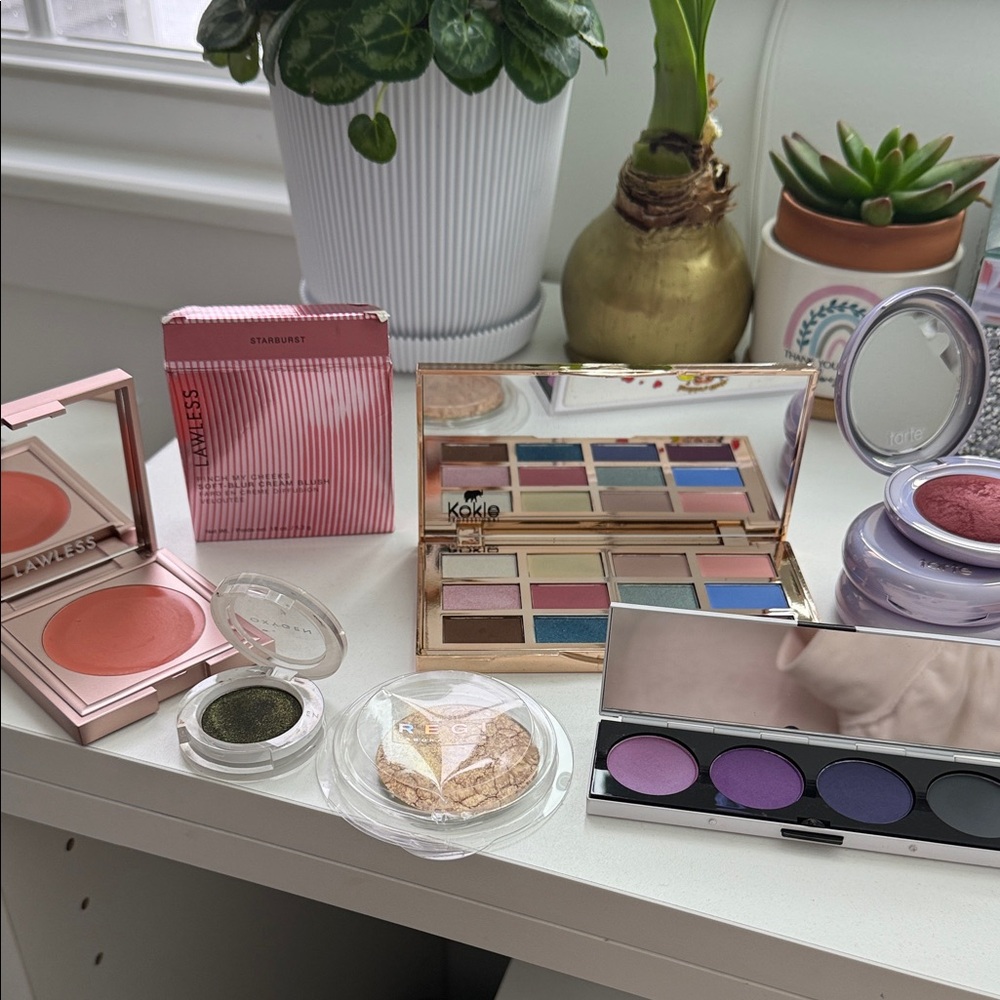 Makeup bundle